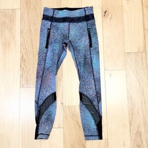 LIKE NEW Lululemon Women’s Inspire Tight II